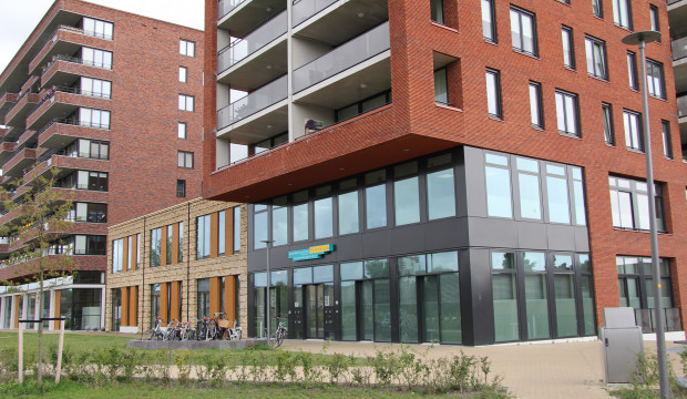 Buitenzijde gebouw gezondheidscentrum Palenstein