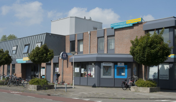 Buitenzijde gebouw gezondheidscentrum Seghwaert