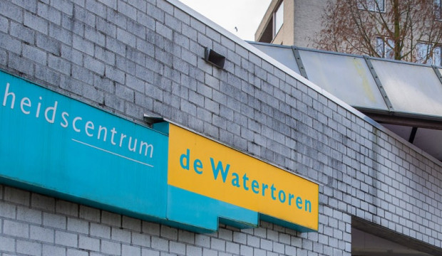 foto van de gevel van gezondheidscentrum De Watertoren